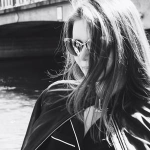 Meet your Posher, Egla